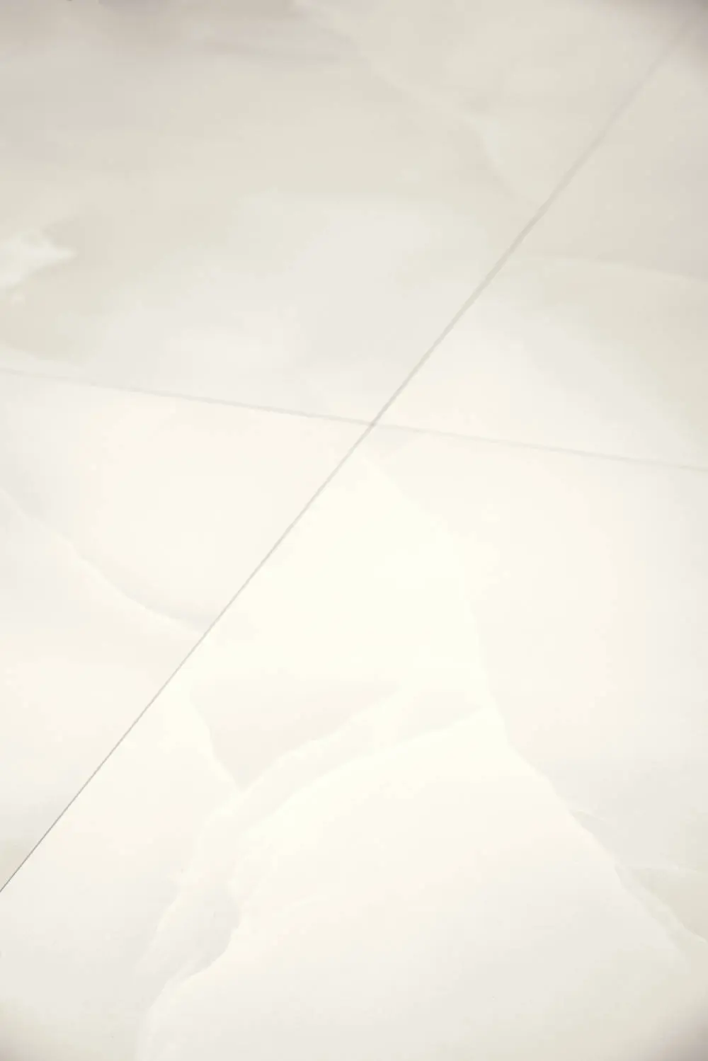 White by Prestigio Onyx